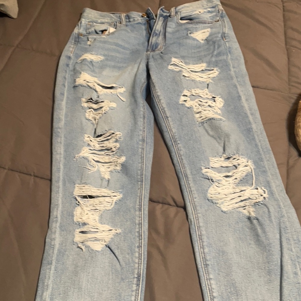 American jeans size 6 super cute and gently worn